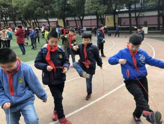 跳完毽子操小腿疼正常嗎?毽子操會(huì)不會(huì)損傷膝蓋