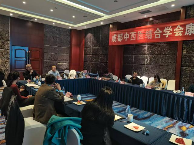 路樂腫瘤康復(fù)中心助力成都 “康復(fù)醫(yī)學(xué)與腫瘤療愈學(xué)術(shù)沙龍” ,開啟學(xué)術(shù)新征程 路樂腫瘤康復(fù)中心助力成都 “康復(fù)醫(yī)學(xué)與腫瘤療愈學(xué)術(shù)沙龍” ,開啟學(xué)術(shù)新征程