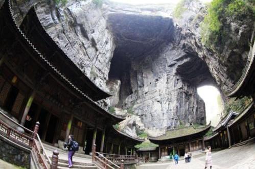 中國最貴的天然四合院,建在懸崖天坑之下,市值高達20多億