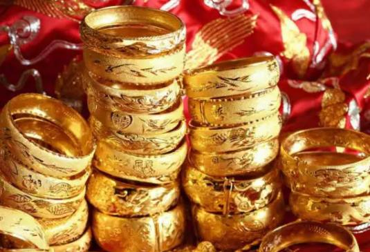 結(jié)婚三金買2萬(wàn)的少嗎?三金買成一口價(jià)的了可以換成按克數(shù)的嗎