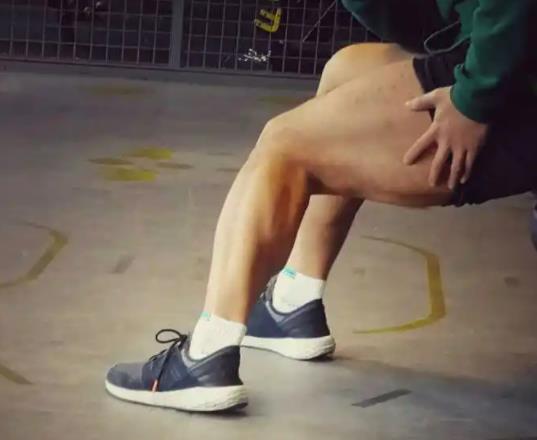 男人腿毛少說明什么原因?男人腿毛少是腎虛嗎