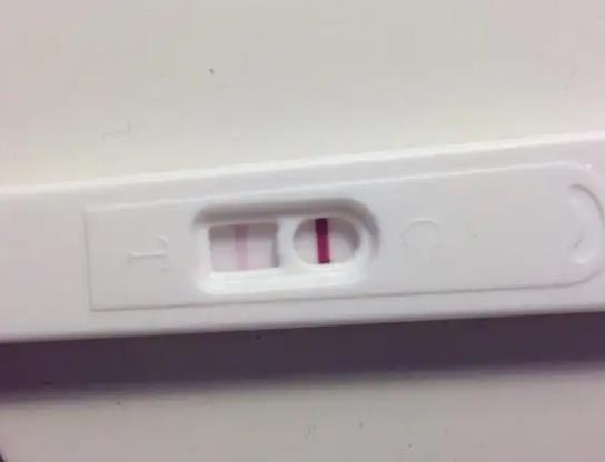 驗孕棒測懷孕一定要用晨尿嗎?驗孕棒一深一淺說明什么