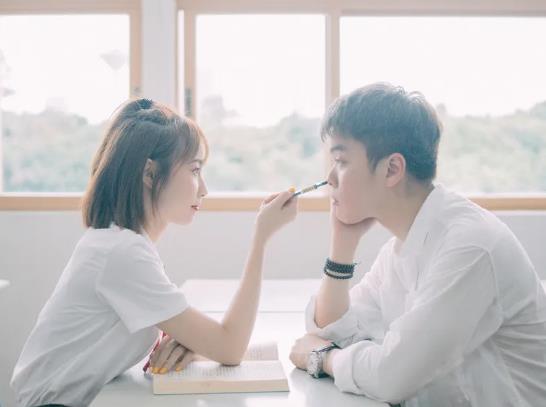 女生主動加前任丟臉嗎?忘不了前任的男人能要嗎