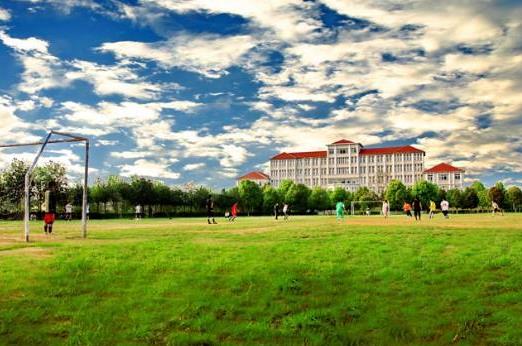 7、江西楓林涉外經貿職業學院.jpg