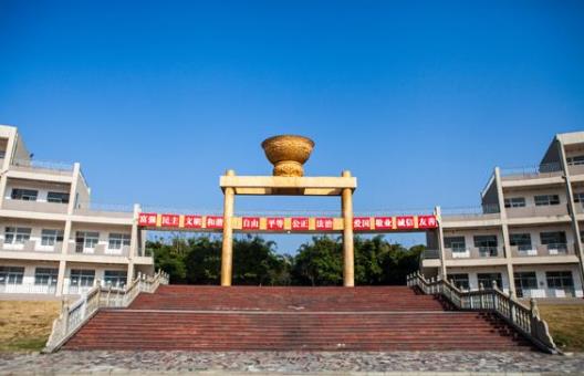 3、江西旅游商貿職業學院.jpg