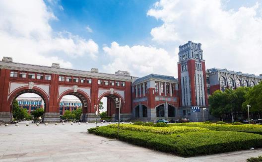 1、華東政法大學(xué).jpg