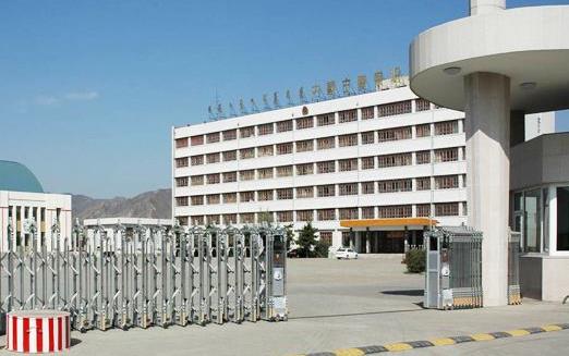 2、內蒙古警察職業學院.jpg
