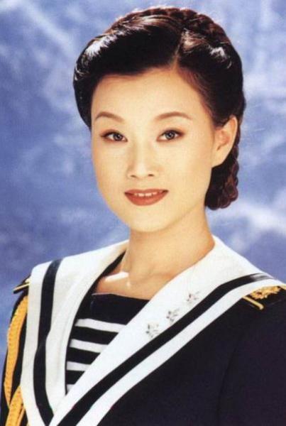 中國(guó)最美十大女歌手排行榜,鄧麗君第一,宋祖英第二