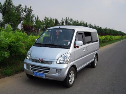 十大最熱門MPV車型排行榜,寶駿730價格低,載物空間大