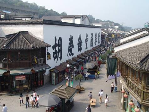 中國十大著名美食街排行榜,簋街、西安回民街美食多不可錯過