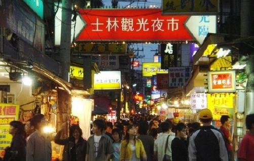 中國十大著名美食街排行榜,簋街、西安回民街美食多不可錯過