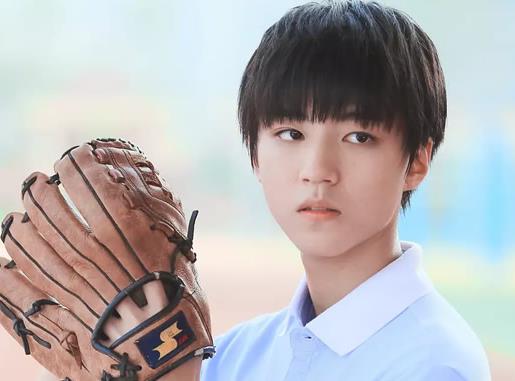 2018十大中國男明星人氣排行榜,《偶像練習生》蔡徐坤最火