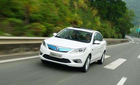 十款新能源電動小汽車排名,北汽新能源EC200更經(jīng)濟實惠