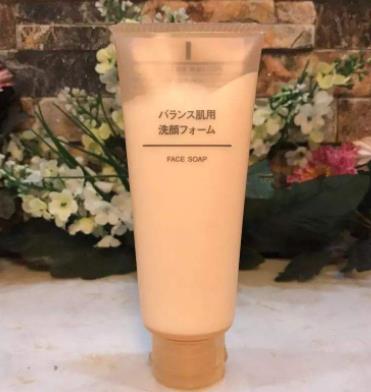 日本cosme大賞洗面奶排名,珊珂棉潤(rùn)泡沫潔面乳性價(jià)比高
