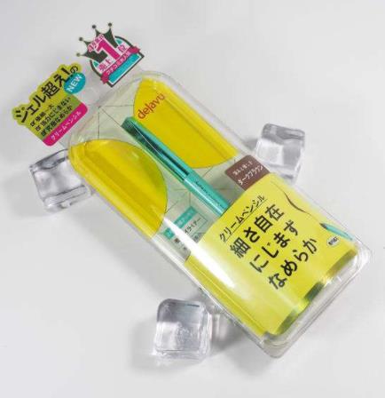 cosme大賞年中美妝排行榜,黛佳碧旋出式眼線膏筆不易脫妝
