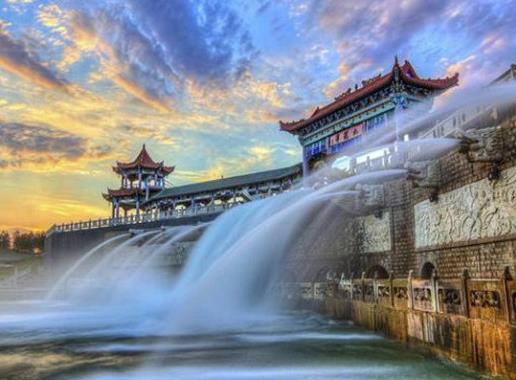 克拉瑪依十大景點(diǎn)排行榜,世界魔鬼城稱(chēng)戈壁臺(tái)地,黑油山油質(zhì)珍貴