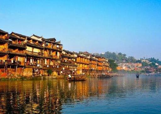 湘西十大景點(diǎn)排名,乾州古城建筑宏偉大氣,猛洞河漂流山清水秀