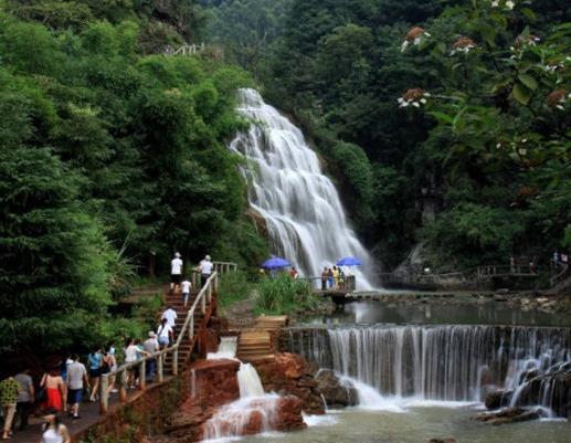 廣安十大旅游景點排名,華鎣山環境優越,寶箴塞旅游區是有名古寨