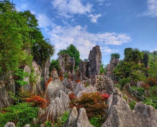 廣安十大旅游景點排名,華鎣山環境優越,寶箴塞旅游區是有名古寨