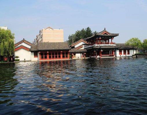 章丘景點(diǎn)排行榜,百脈泉與趵突泉齊名,朱家峪古村為梯形聚落