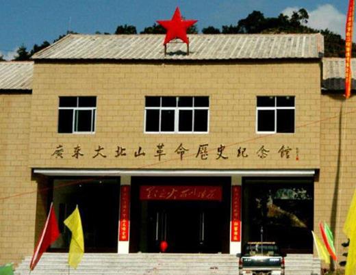 揭西十大旅游景點排名,黃滿寨瀑布很壯觀,粗坑村有特色