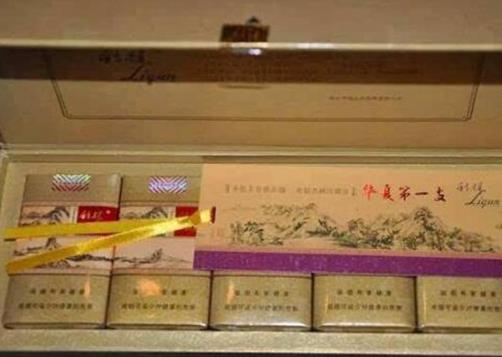 十大最貴名煙排行榜,好彩香煙、高希霸長(zhǎng)矛奢華感很好