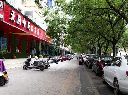 河南十大小吃街排名,鄭州健康路美食街、洛陽八角樓金街名氣很大