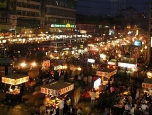 河南十大小吃街排名,鄭州健康路美食街、洛陽八角樓金街名氣很大