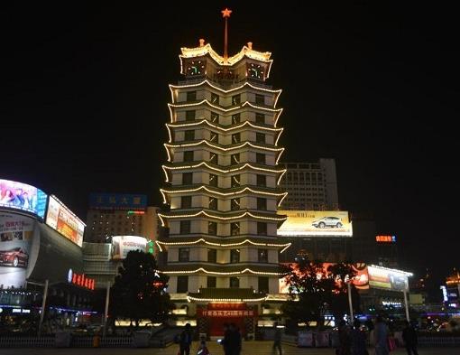 鄭州五大小吃街排行榜,健康路美食街、兩岸美食廣場很有特色