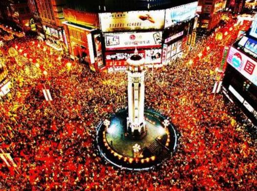 重慶五大商業(yè)中心排名,解放碑步行街、觀音橋步行街非常繁華