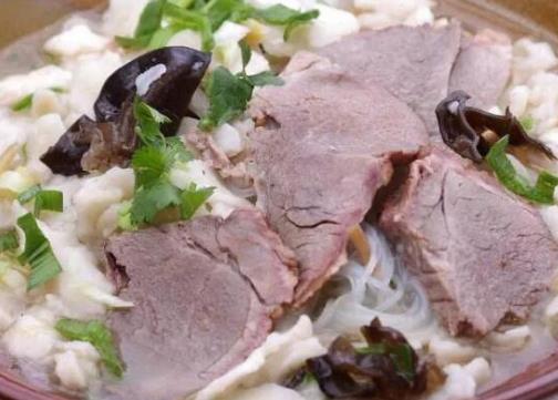 陜西十大美食排行榜,肉夾饃爽而不膩、陜西涼皮口感十足