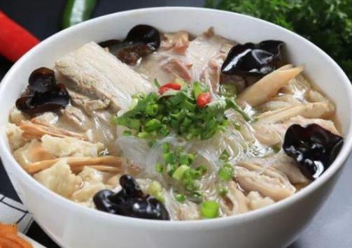 陜西十大美食排行榜,肉夾饃爽而不膩、陜西涼皮口感十足