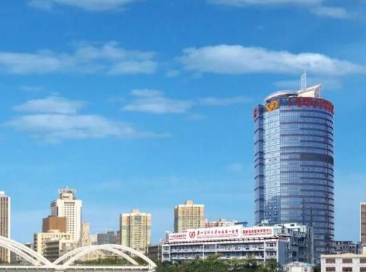 2021年中國十大呼吸科醫(yī)院,廣州醫(yī)科大學(xué)附屬第一醫(yī)院有重要突出貢獻(xiàn)