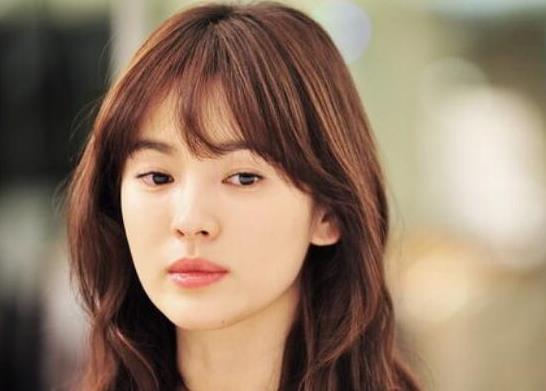 韓國最美十大女星排名,金泰熙以自然美著稱、韓佳人粉絲眾多