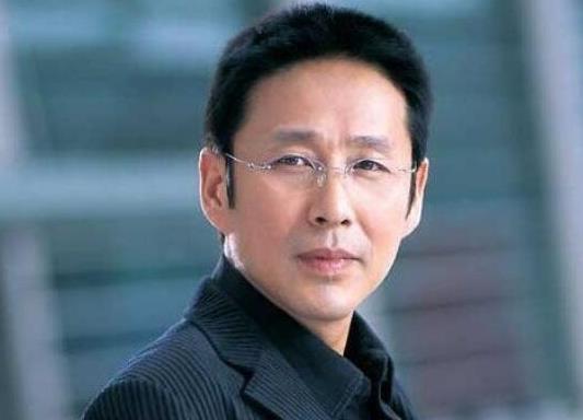 中國(guó)十大老戲骨男演員排名,李雪健演技扎實(shí)、陳道明正氣十足