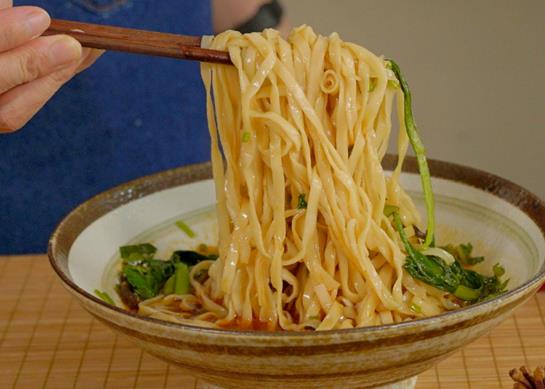 十大杭州不得不去面館,阿強面館是老字號、大學路面館的招牌是豬肝面