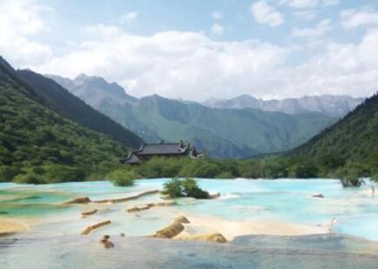 中國十大世界自然遺產,九寨溝景區、神農架旅游區都是原生態旅游區