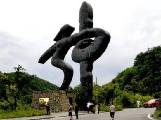 中國十大世界自然遺產,九寨溝景區、神農架旅游區都是原生態旅游區