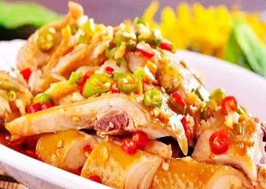 湘菜中的十大硬菜排名,剁椒魚頭鮮辣可口、臘味合蒸做法簡單