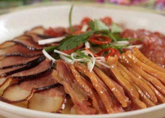 中國最出名的十大名菜排名,北京烤鴨被譽為天下美味、麻婆豆腐很經典