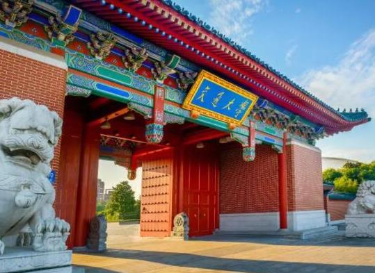 中國(guó)最好法律大學(xué)排名,中國(guó)政法大學(xué)、北京大學(xué)的法律專業(yè)很一流