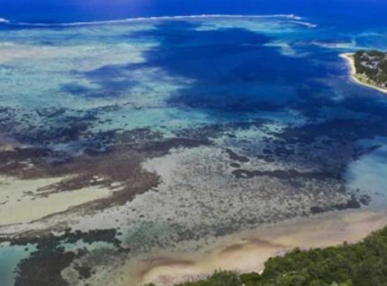 世界最美十大海島,馬爾代夫面積非常小、毛里求斯島是非洲少有富國之一