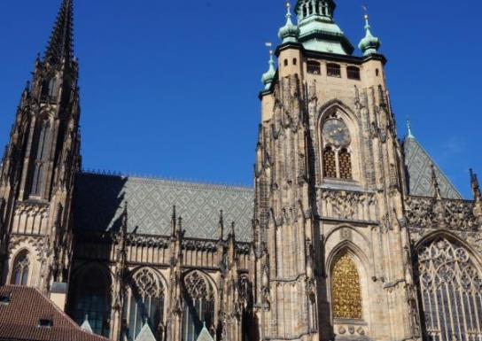 世界上最大的城堡和宮殿旅游景點排行 西班牙城堡建立于12世紀