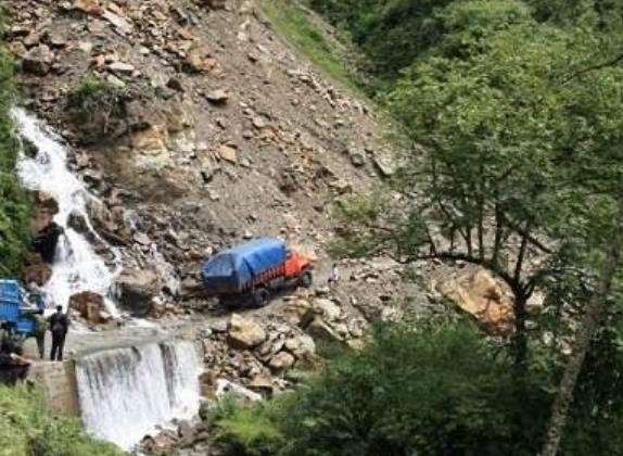 國內十大適合徒步旅游線路旅游景點排行 墨脫旅游者徒步的圣地