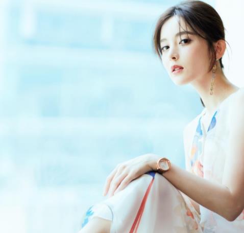 中國當(dāng)紅女星美女排行 唐嫣標(biāo)致甜美的心形面孔