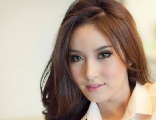 泰國(guó)最美人妖排行 90后Yoshin是泰國(guó)新人演員 泰國(guó)最火人妖