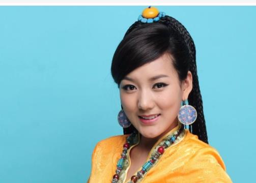 十大最美藏族女明星排行 韓紅央金卓瑪慈善家音樂(lè)人