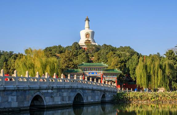 國(guó)內(nèi)適合4月份出游的十大景點(diǎn)排行 黑龍江五大連池是國(guó)家AAAAA級(jí)旅游景區(qū)