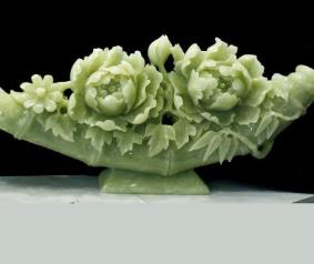玉石十大品牌排行榜 鉑晶玉石是從事珠寶首飾研發(fā)大型珠寶企業(yè)