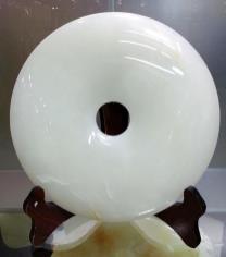 玉石十大品牌排行榜 鉑晶玉石是從事珠寶首飾研發(fā)大型珠寶企業(yè)